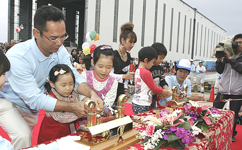 華々しく行われた支綱切断模擬体験